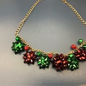 NWOT Beautiful Bow Christmas Holiday Necklace
